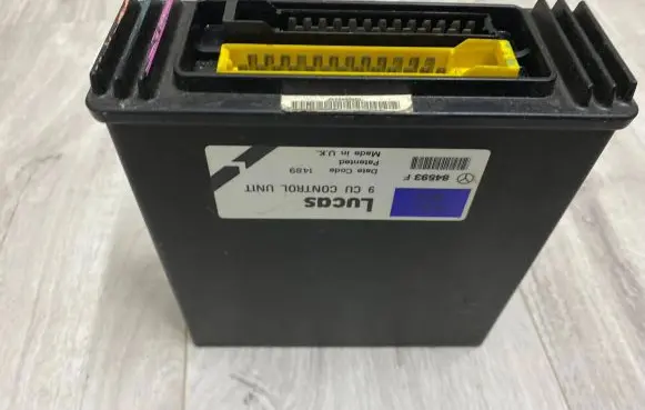 Jaguar XJ X40 Engine control unit/module 90UC0NR0L 84593F 1489