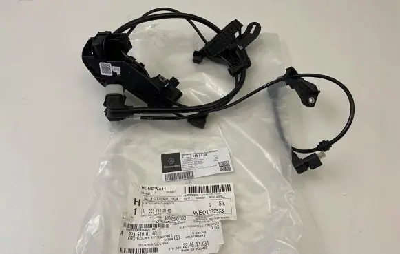 Front shock absorber with coil spring