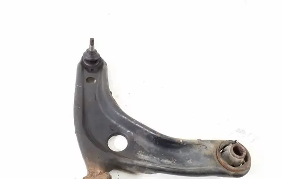Toyota Yaris Front lower control arm/wishbone 48068-09040