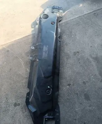 BMW 5 E60 E61 Top upper radiator support slam panel 51647033741 7033741