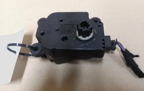 Ford Mondeo MK IV Air flap motor/actuator 3M5H19E616AB