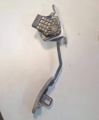 Nissan X-Trail T30 Accelerator throttle pedal 180028H813 1988000081 9880000810