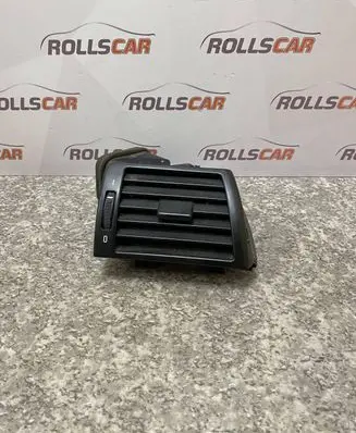 BMW 3 E46 Dash center air vent grill 64228361898 369801