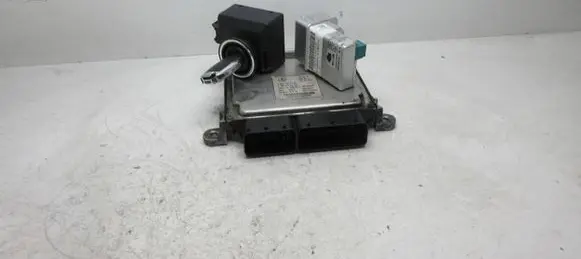 Mercedes-Benz E W212 Engine control unit/module A6511500126 28208056 A0054469240