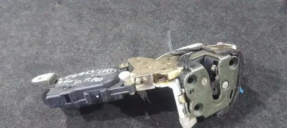Subaru Legacy Front door lock