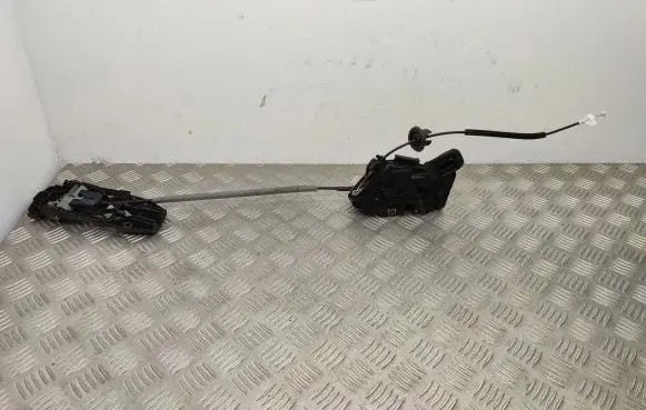 Seat Leon (5F) Front door lock 5K1837016E 5N0839885H