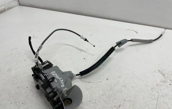 Opel Grandland X Front door lock PSA146098