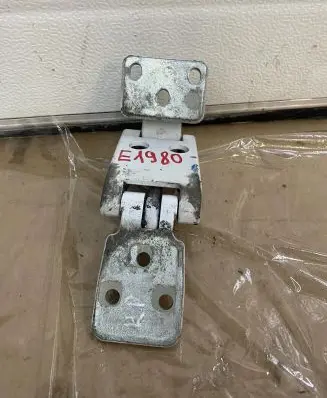 Mercedes-Benz Sprinter W906 Rear door lower hinge A9067400237 E1980