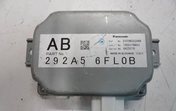 Nissan Qashqai Voltage converter inverter 292A56FL0B 0425270 EVV9NS039AB