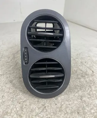 Volkswagen Tiguan Dashboard side air vent grill/cover trim 5N0819710 5N0819704
