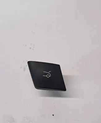 Tailgate opening switch