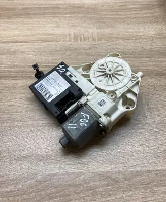 Ford Focus Rear door window regulator motor 981537103 5WK11575I
