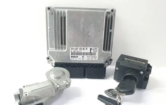 Mercedes-Benz E W211 Engine ECU kit and lock set A6471530579 0281011072 2115450608