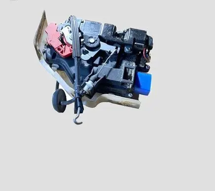 Volkswagen Golf V Front door lock 1K4837085B
