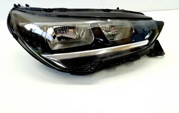 Opel Corsa F Headlight/headlamp 9829465380