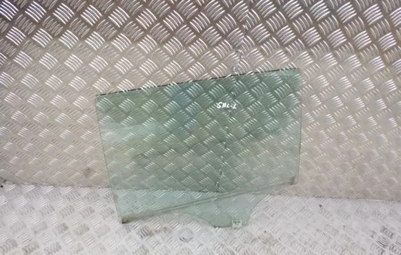Mazda 3 II Rear door window glass