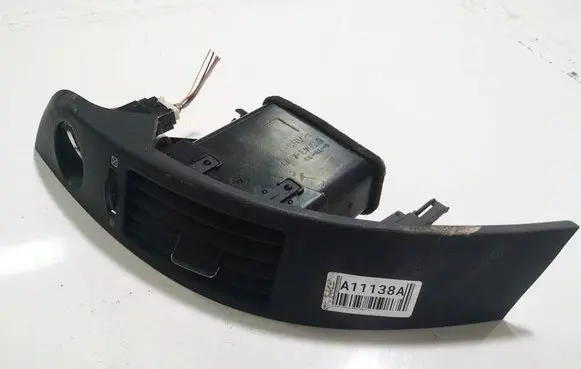 Toyota Corolla Verso AR10 Dash center air vent grill 5568064020