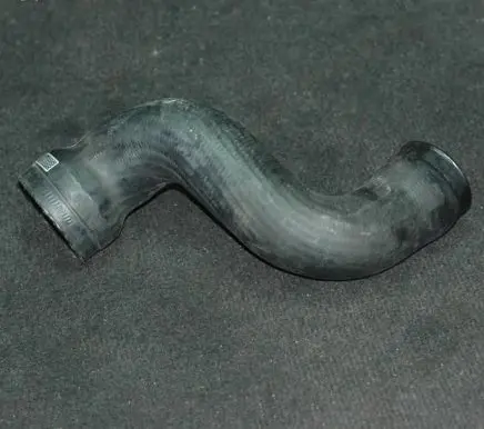 Audi A4 S4 B6 8E 8H Intercooler hose/pipe 8E0145838G