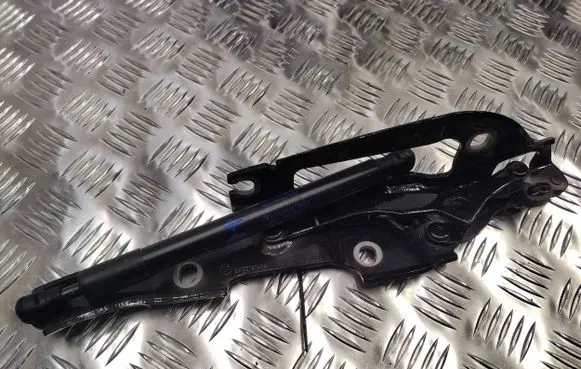 BMW 2 G42 Tailgate/trunk/boot hinge 849214104 8492174