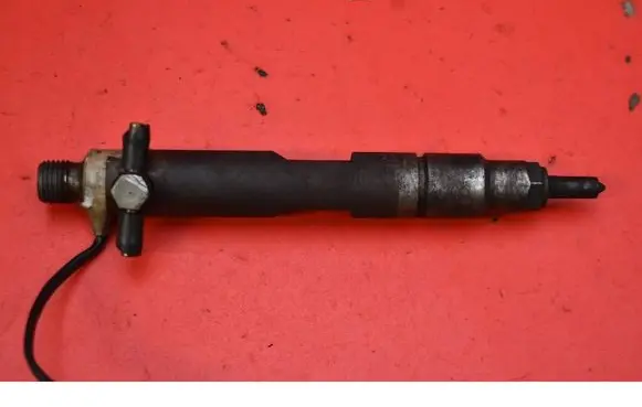 Fuel injector
