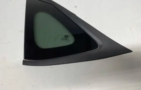 Hyundai i20 (BC3 BI3) Rear side window