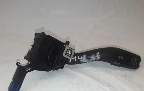 Audi A3 S3 A3 Sportback 8P Wiper control stalk 8P0953519A 01203610 CZK03