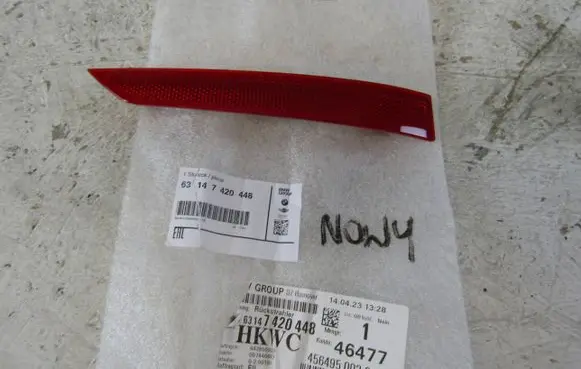 BMW 3 G20 G21 Rear tail light reflector 7420448