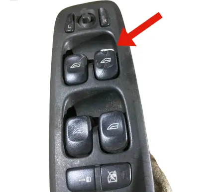 Volvo XC70 Electric window control switch 30739980