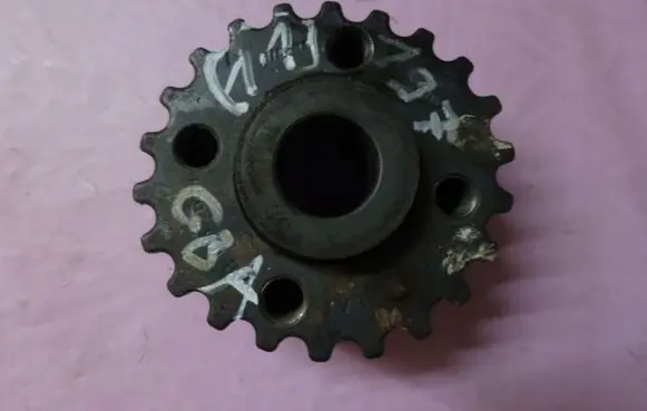 Volkswagen PASSAT B6 Crankshaft pulley 197GBA