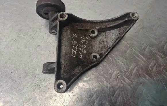 Audi A6 S6 C5 4B A/C compressor mount bracket 059260885E