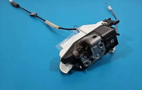 Citroen C4 Cactus Front door lock 016900 IMPRK1541437
