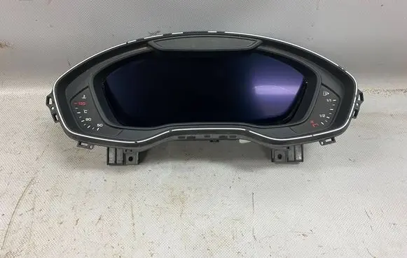 Audi Q7 4M Speedometer (instrument cluster) 8W5920790D