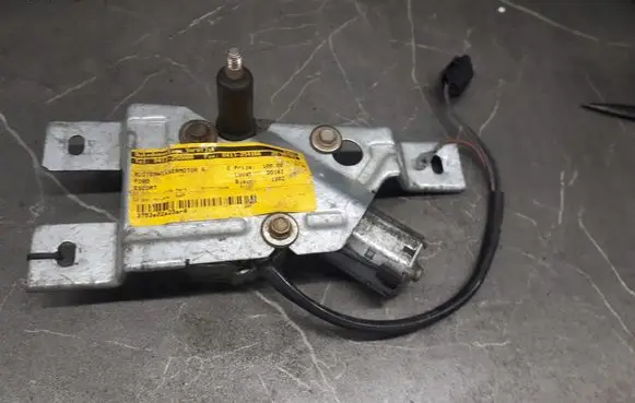 Ford Escort Wiper motor