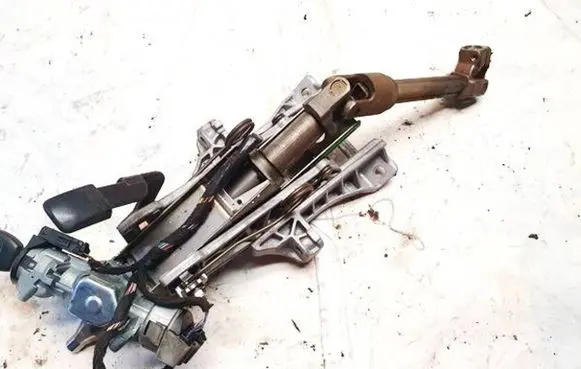 Ford Mondeo MK IV Steering wheel axle 7g9n3c529ae 7g9n-3c529-ae