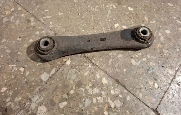 Volvo V60 Rear control arm 6G915K743