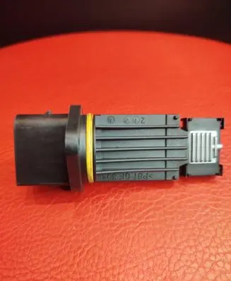 Mercedes-Benz Sprinter W901 W902 W903 W904 Mass air flow meter A6110940048 LM0028 72268400