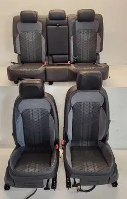 Volkswagen Tiguan Seat set 