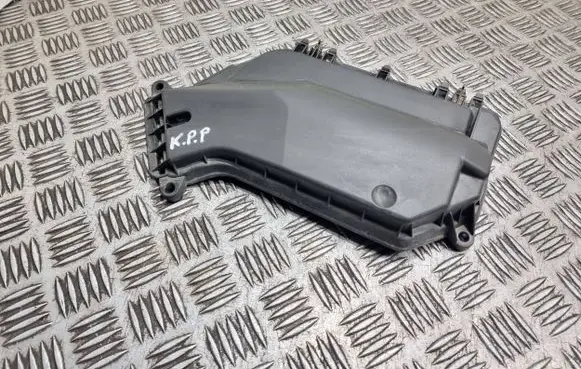 Audi A4 S4 B8 8K Fuse box cover 8K1907613C