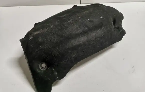 BMW 4 F36 Gran coupe Heat shield in engine bay 8513138