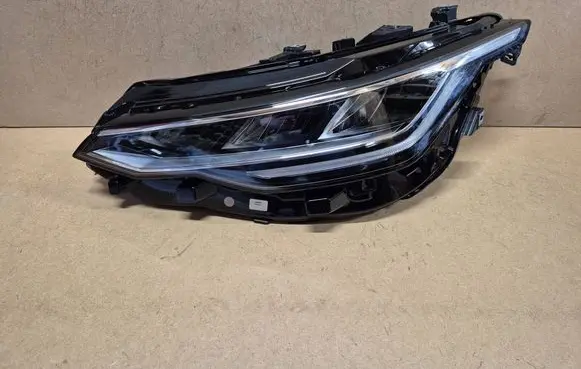 Volkswagen Golf VIII Headlight/headlamp 5H1941005A
