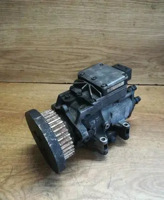 Audi A4 S4 B6 8E 8H Fuel injection high pressure pump 059130106J 0470506030