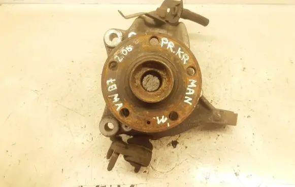 Volkswagen PASSAT B7 Front wheel hub spindle knuckle 3C0407257G