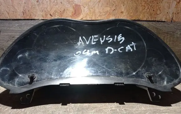 Toyota Avensis T250 Speedometer (instrument cluster)
