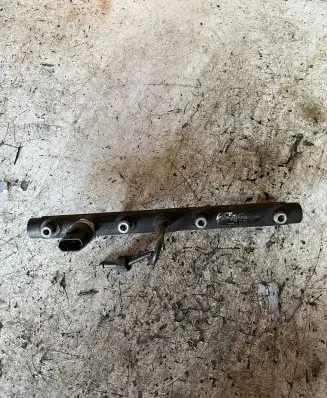 Renault Laguna II Fuel main line pipe 7700111013 0445214015
