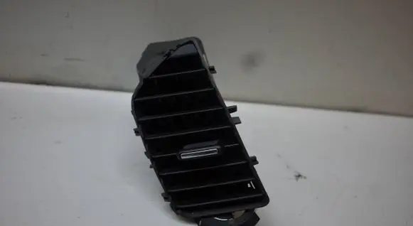 Opel Insignia A Dash center air vent grill 13282235
