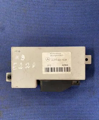 Mercedes-Benz E W211 Door control unit/module A2118207026