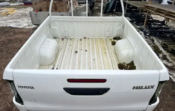 Toyota Hilux VIII Pickup box tonneau cover 