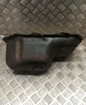 Volkswagen Polo III 6N 6N2 6NF Oil sump 030103601F