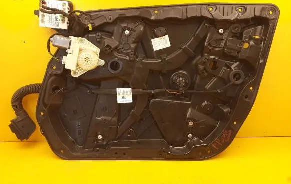 Front window lifting mechanism without motor
