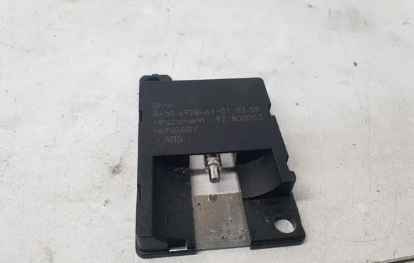 BMW 5 E60 E61 Bluetooth antenna 8450692846101 921800002